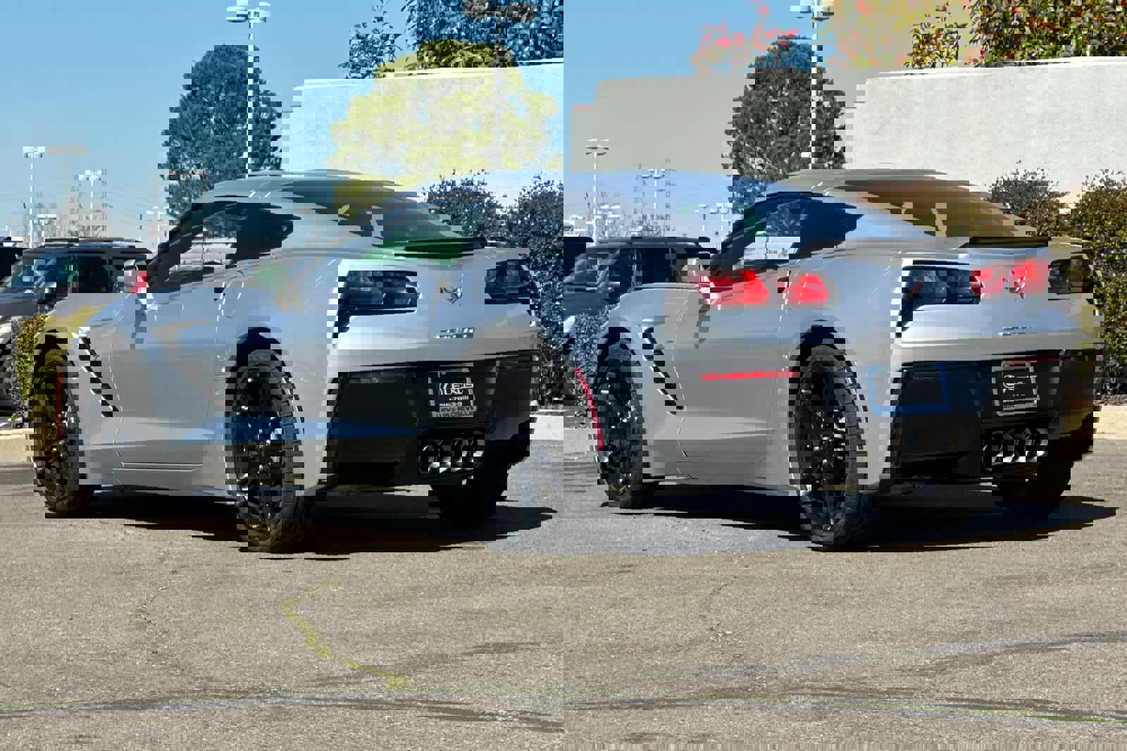 Used 2018 Chevrolet Corvette Stingray Coupe w/ 1LT image 5