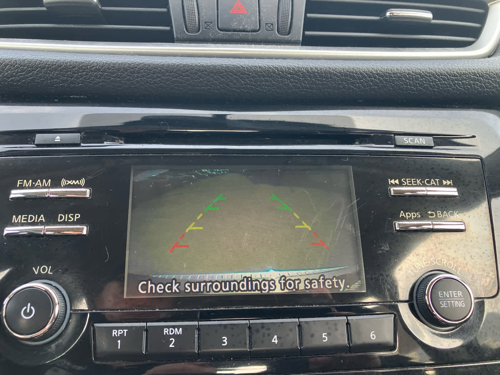 Used 2015 Nissan Rogue S image 21