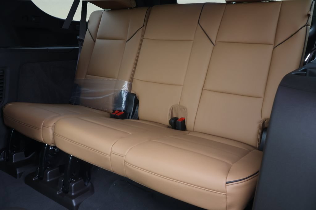 New 2026 Cadillac Escalade ESV Luxury w/ Touring Package RWD image 16