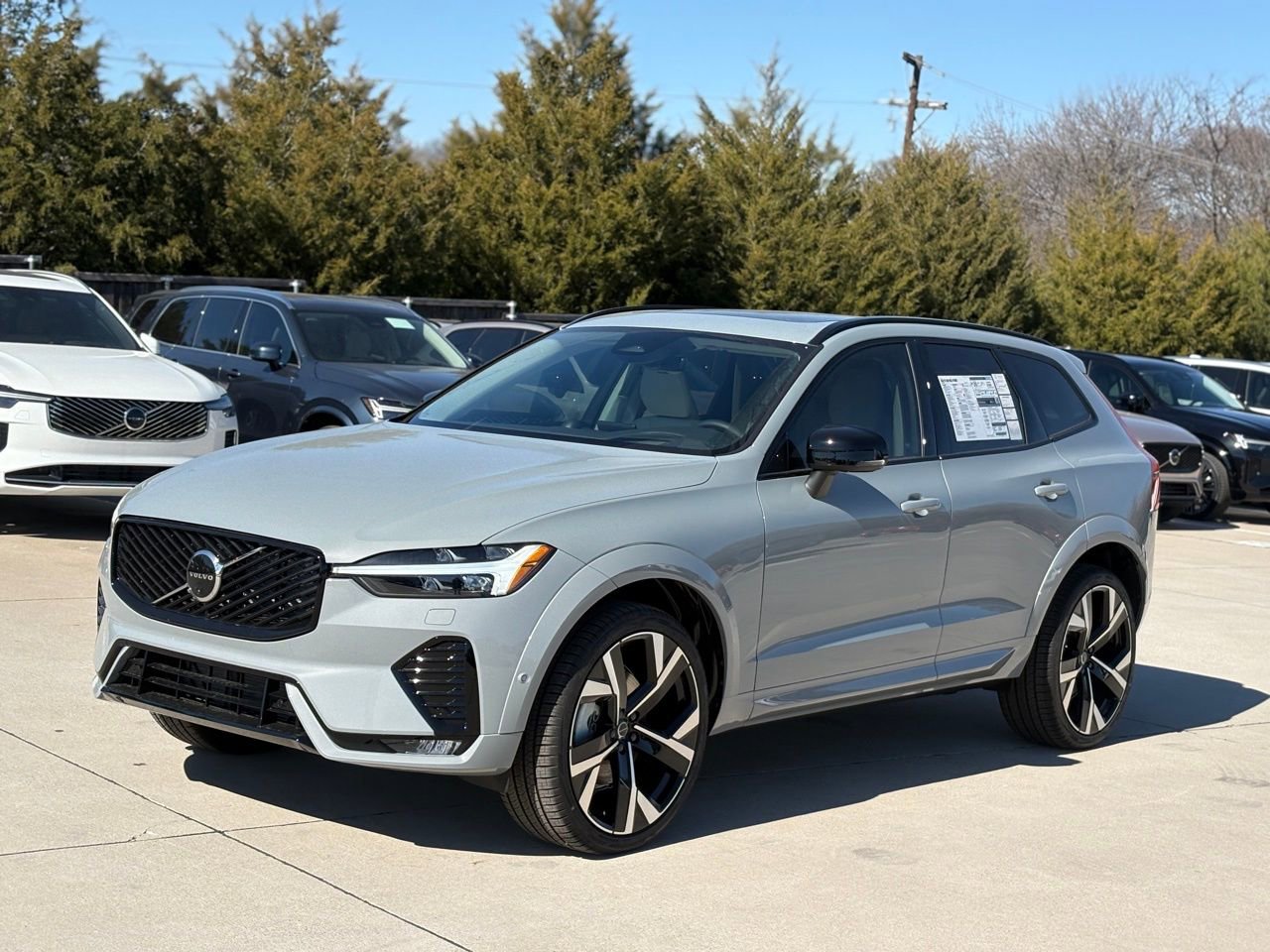 New 2026 Volvo XC60 B5 Ultra w/ Protection Package Premier image 3