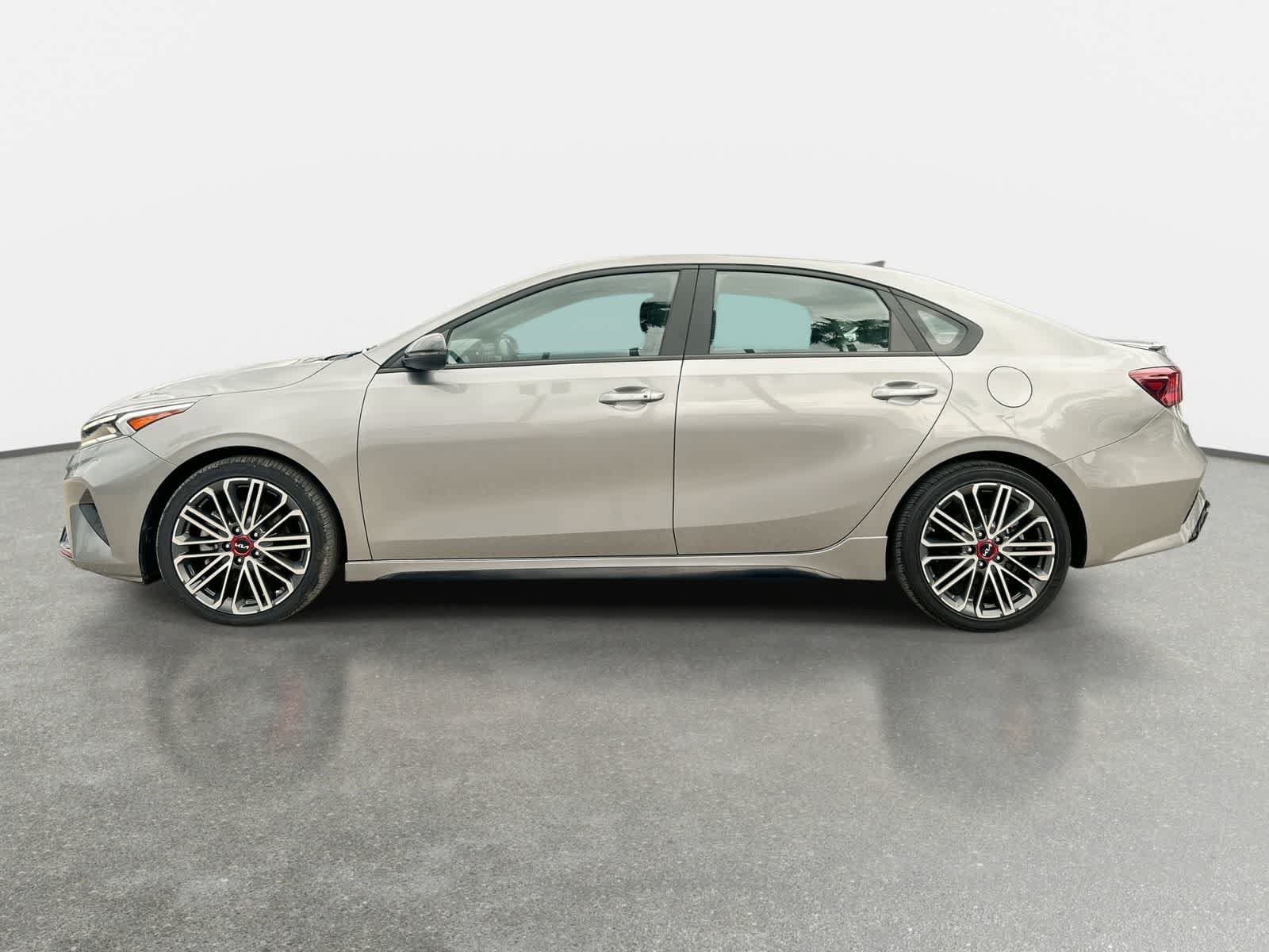 Used 2023 Kia Forte GT w/ GT2 Package FWD image 4