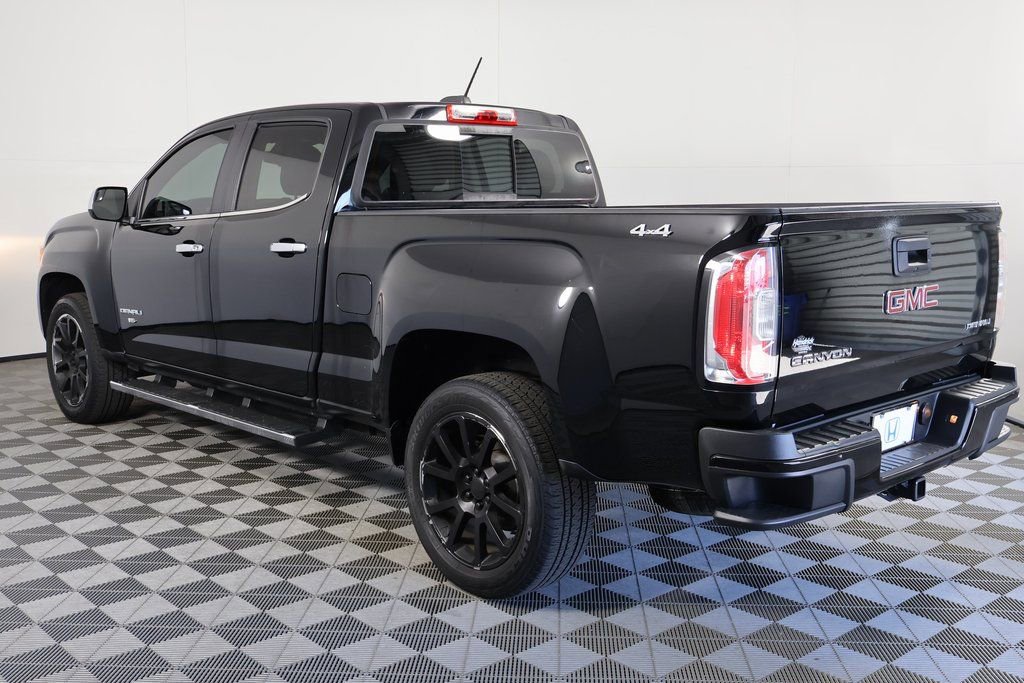Used 2017 GMC Canyon Denali image 6