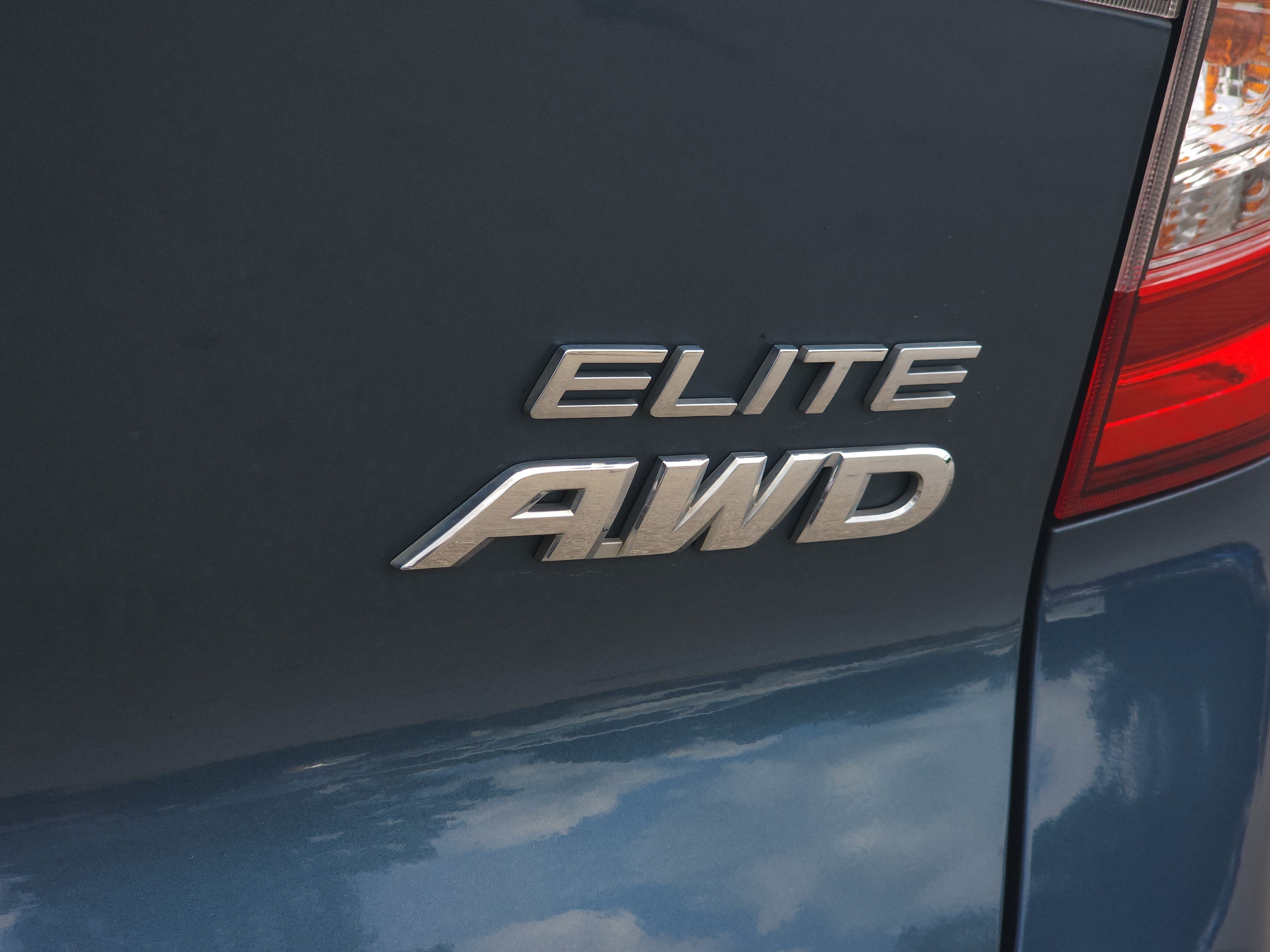 Used 2020 Honda Pilot Elite image 13