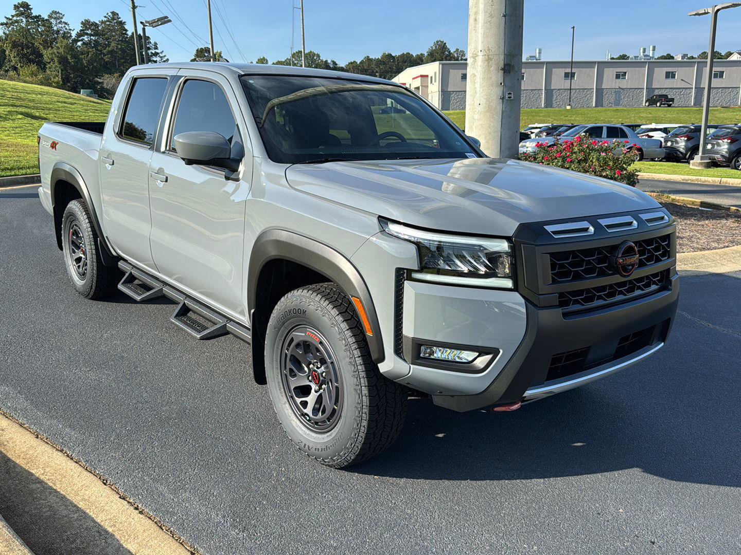 New 2026 Nissan Frontier PRO-4X w/ Pro-4x Convenience Package image 6