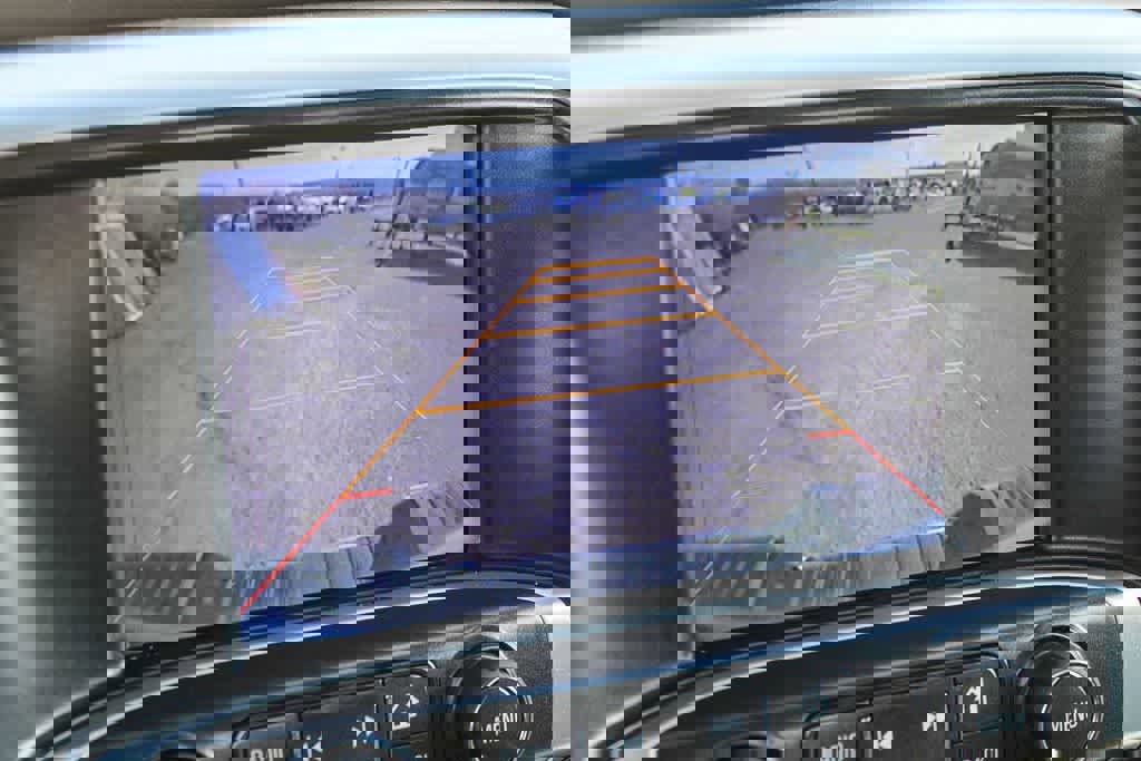 Used 2015 GMC Sierra 1500 SLT w/ SLT Crew Cab Value Package RWD image 23