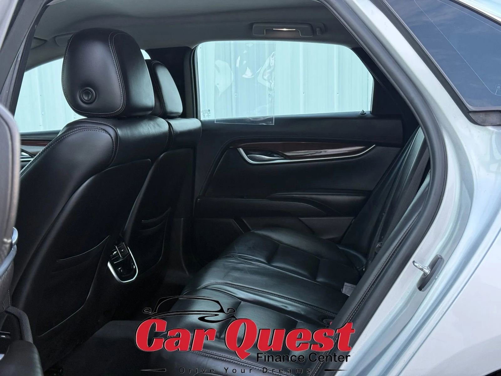 Used 2017 Cadillac XTS Luxury image 12