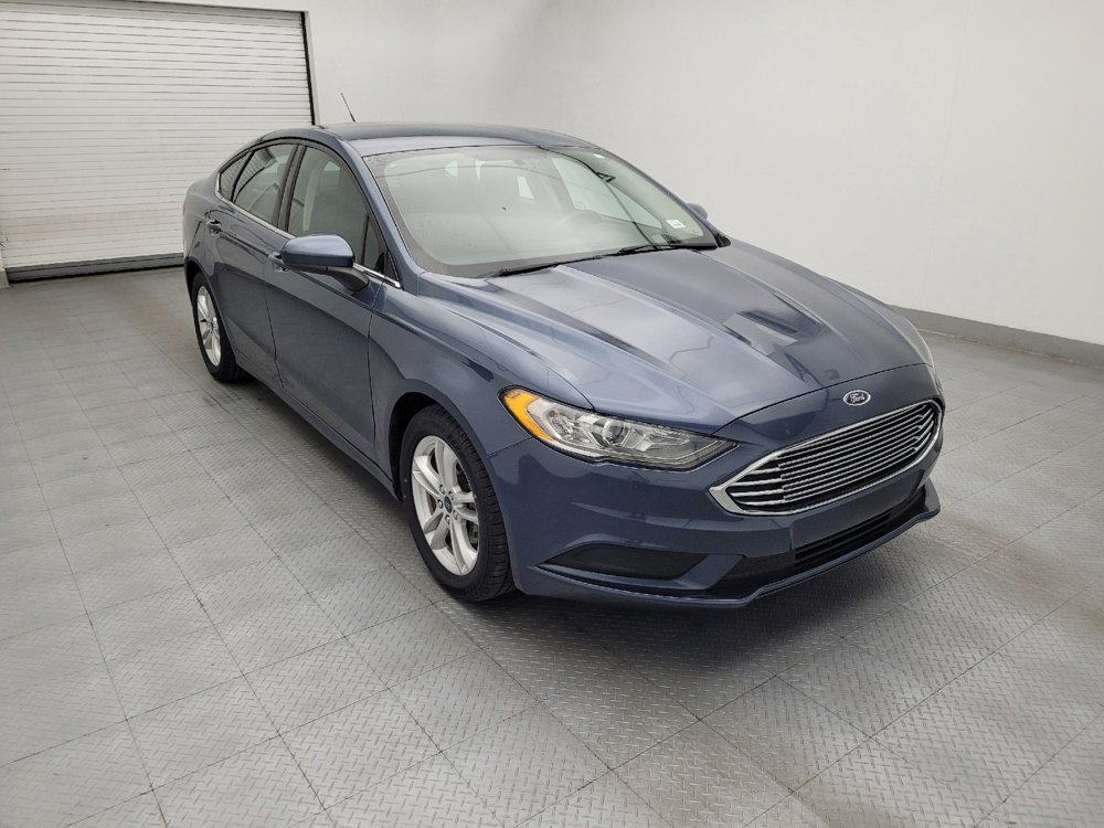 Used 2018 Ford Fusion SE w/ Fusion SE Technology Package FWD image 13