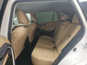Used 2025 Toyota RAV4 Limited FWD image 8