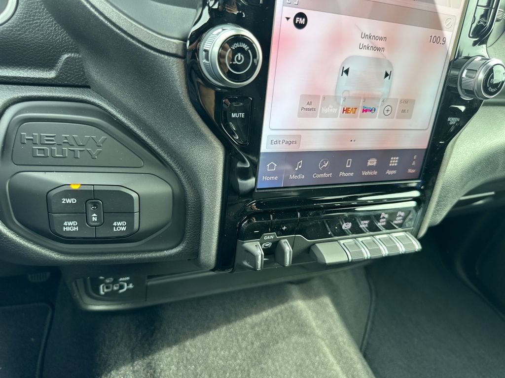 New 2025 RAM 2500 Tradesman AWD/4WD image 20