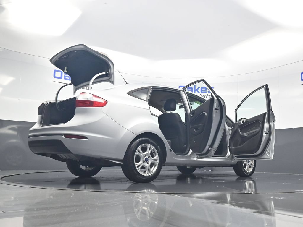 Used 2016 Ford Fiesta SE w/ Cold Weather Package FWD image 55