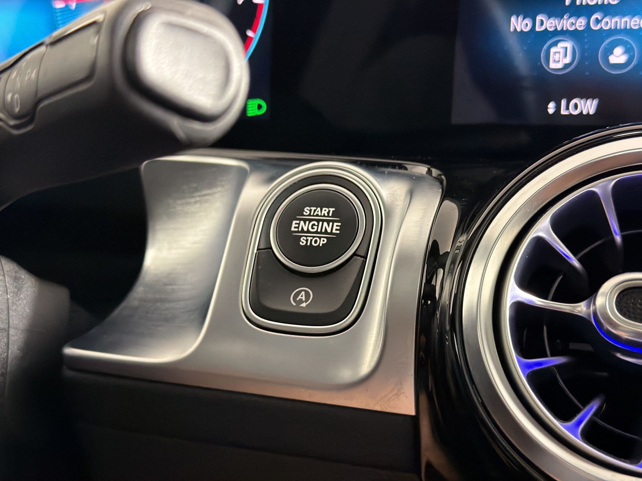 Certified 2021 Mercedes-Benz GLB 250 4MATIC image 17
