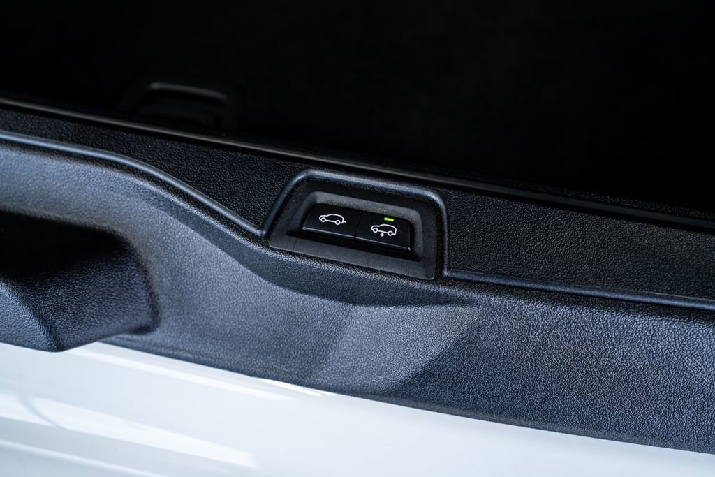 Used 2021 BMW X7 M50i w/ Executive Package AWD/4WD image 65