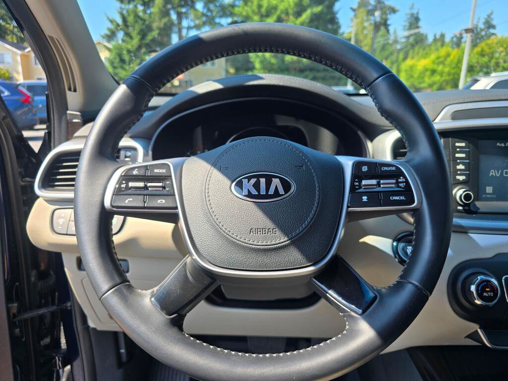 Used 2020 Kia Sorento EX AWD/4WD image 18