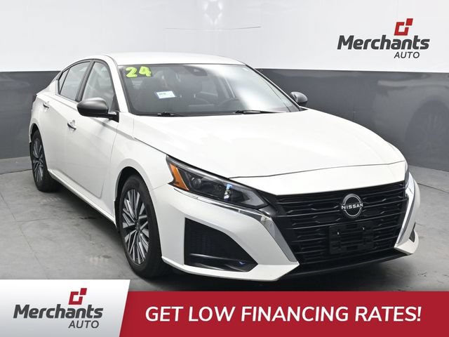 Used 2024 Nissan Altima 2.5 SV