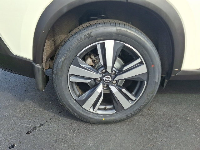 Used 2023 Nissan Rogue SL AWD/4WD image 8