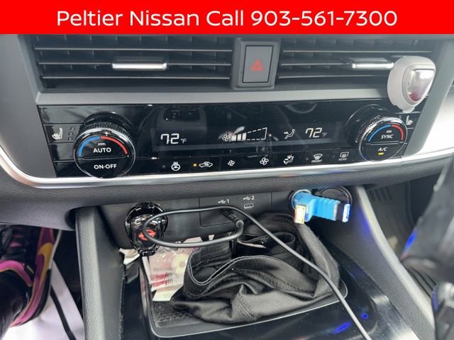 Certified 2024 Nissan Rogue SV w/ SV Premium Package FWD image 16
