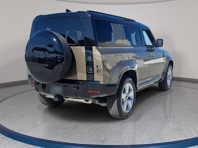 New 2026 Land Rover Defender 110 X-Dynamic SE AWD/4WD image 5