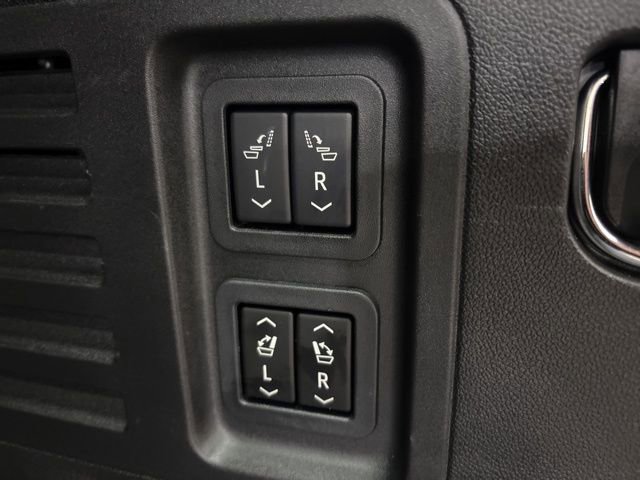 Used 2025 Buick Enclave Avenir w/ Super Cruise Package AWD/4WD image 15