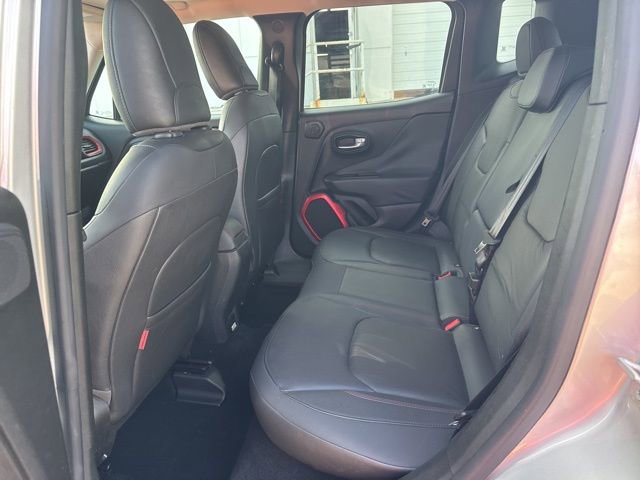Used 2015 Jeep Renegade Trailhawk w/ Premium Leather Group AWD/4WD image 20