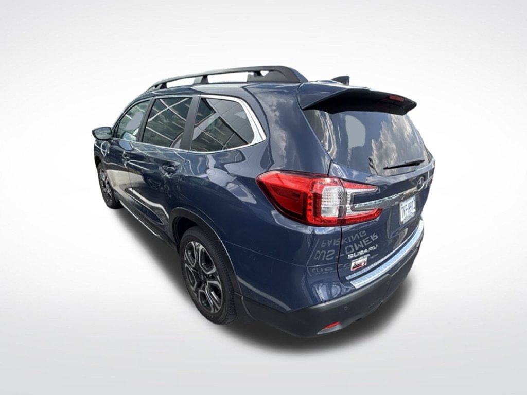 Used 2025 Subaru Ascent Limited w/ Popular Package #1 AWD/4WD image 3