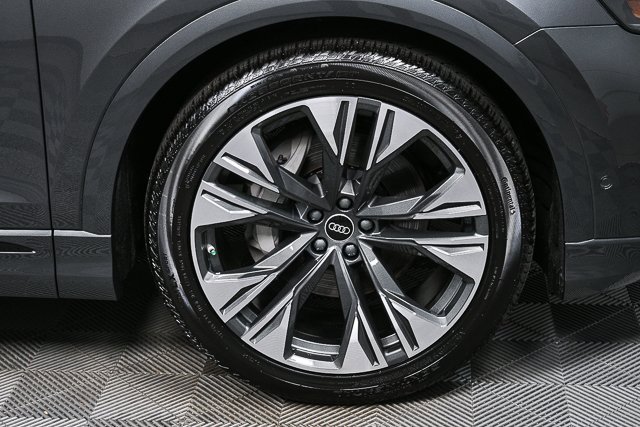 New 2025 Audi Q8 Premium Plus image 39