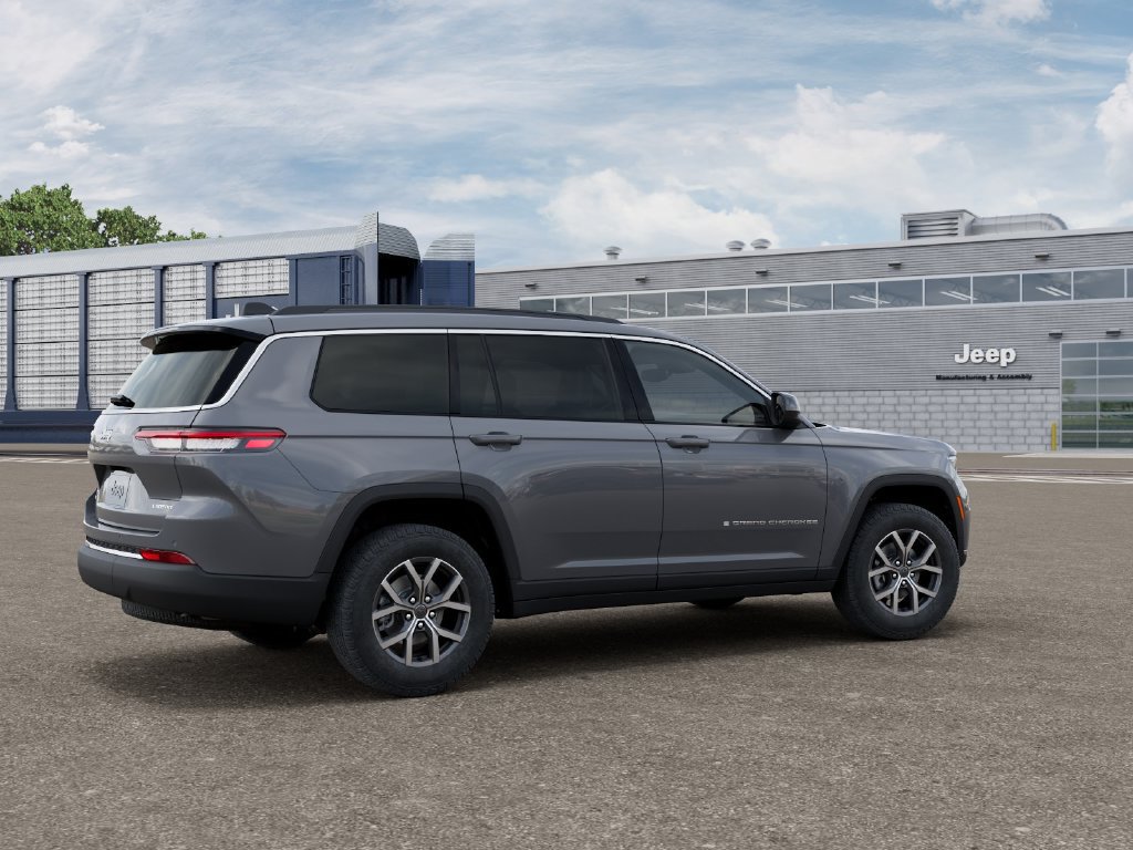 New 2027 Jeep Grand Cherokee L Laredo AWD/4WD image 4