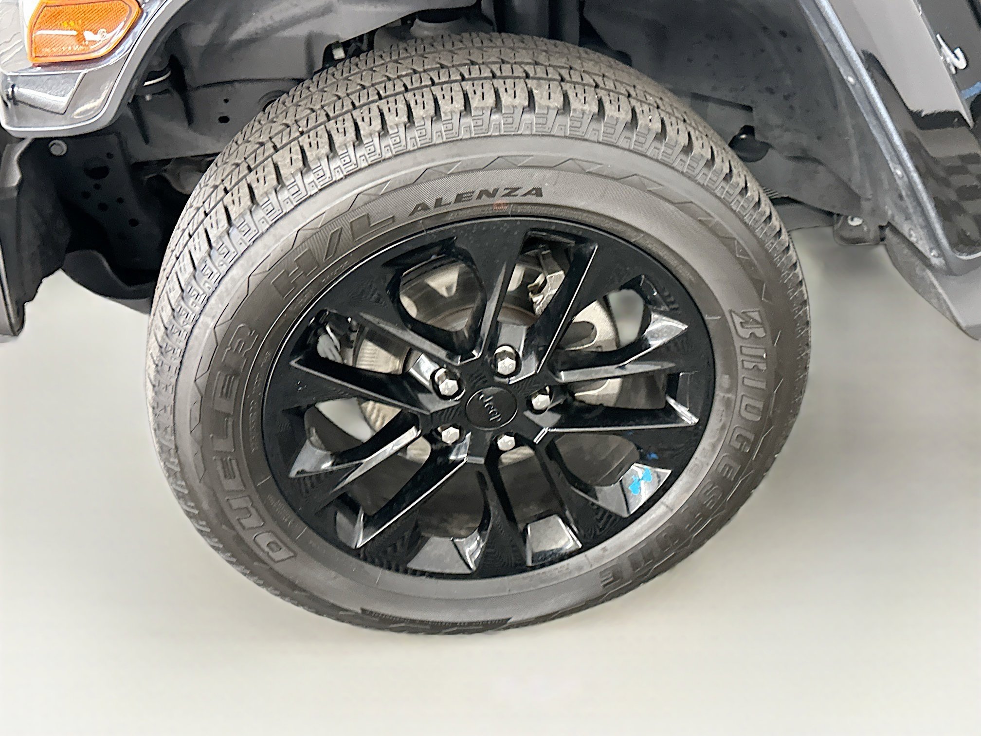 Used 2023 Jeep Wrangler Unlimited Sahara AWD/4WD image 11