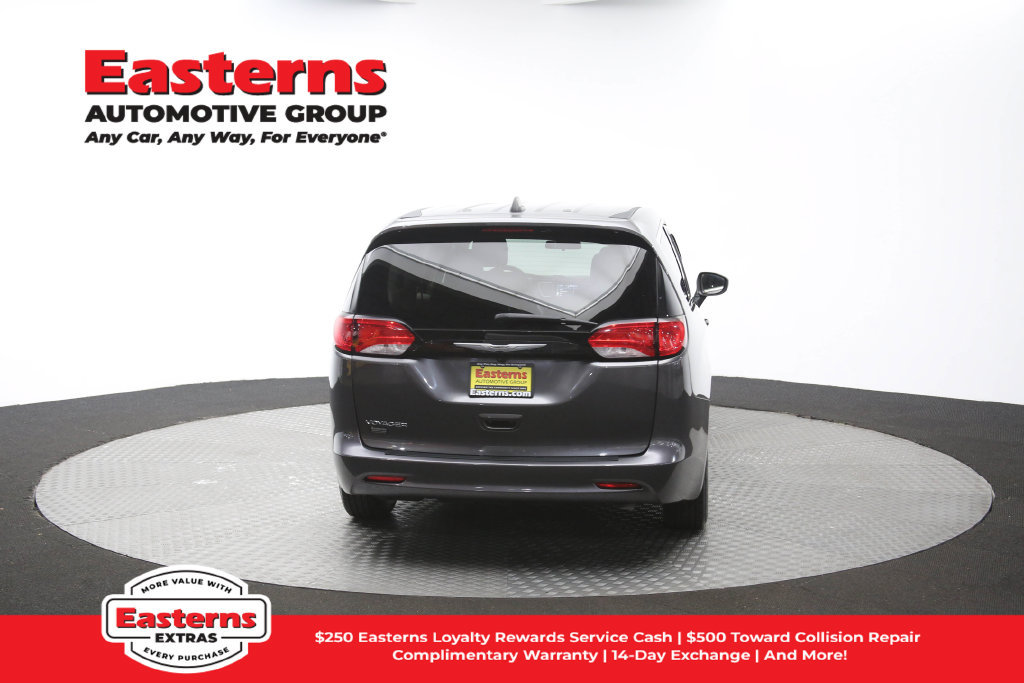 Used 2022 Chrysler Voyager LX FWD image 38