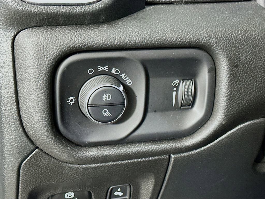 Certified 2023 RAM 1500 Big Horn image 18