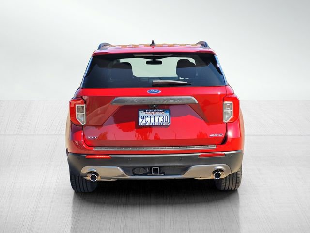 Certified 2022 Ford Explorer XLT w/ Equipment Group 202A image 5