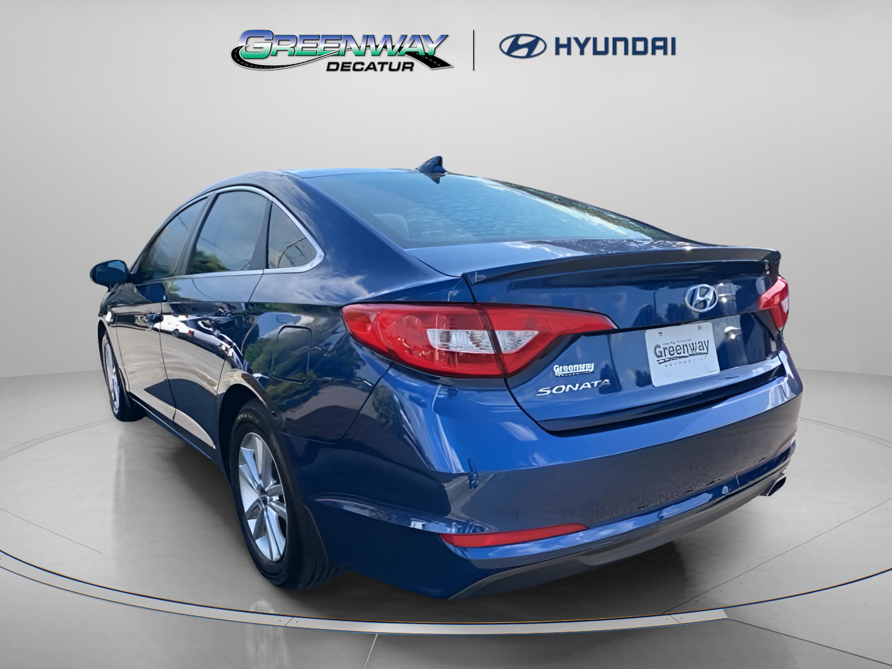 Used 2017 Hyundai Sonata SE FWD image 3