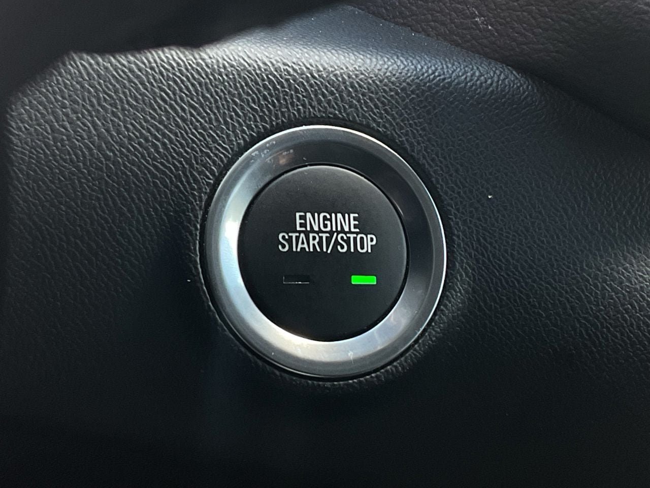 Used 2024 GMC Terrain SLT w/ Infotainment Package II AWD/4WD image 34