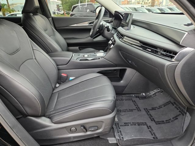 Certified 2026 INFINITI QX60 Pure w/ Cargo Package AWD/4WD image 21