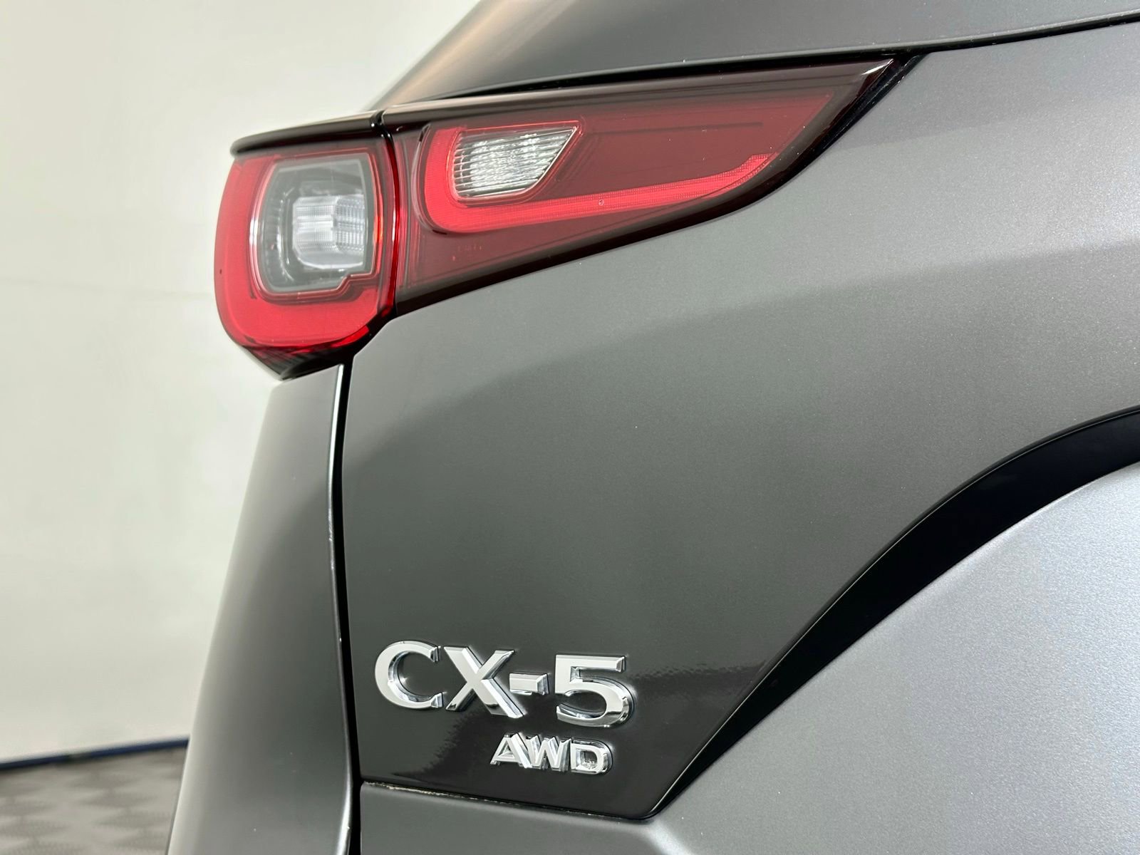 Used 2023 MAZDA CX-5 AWD 2.5 S w/ Preferred Package image 12