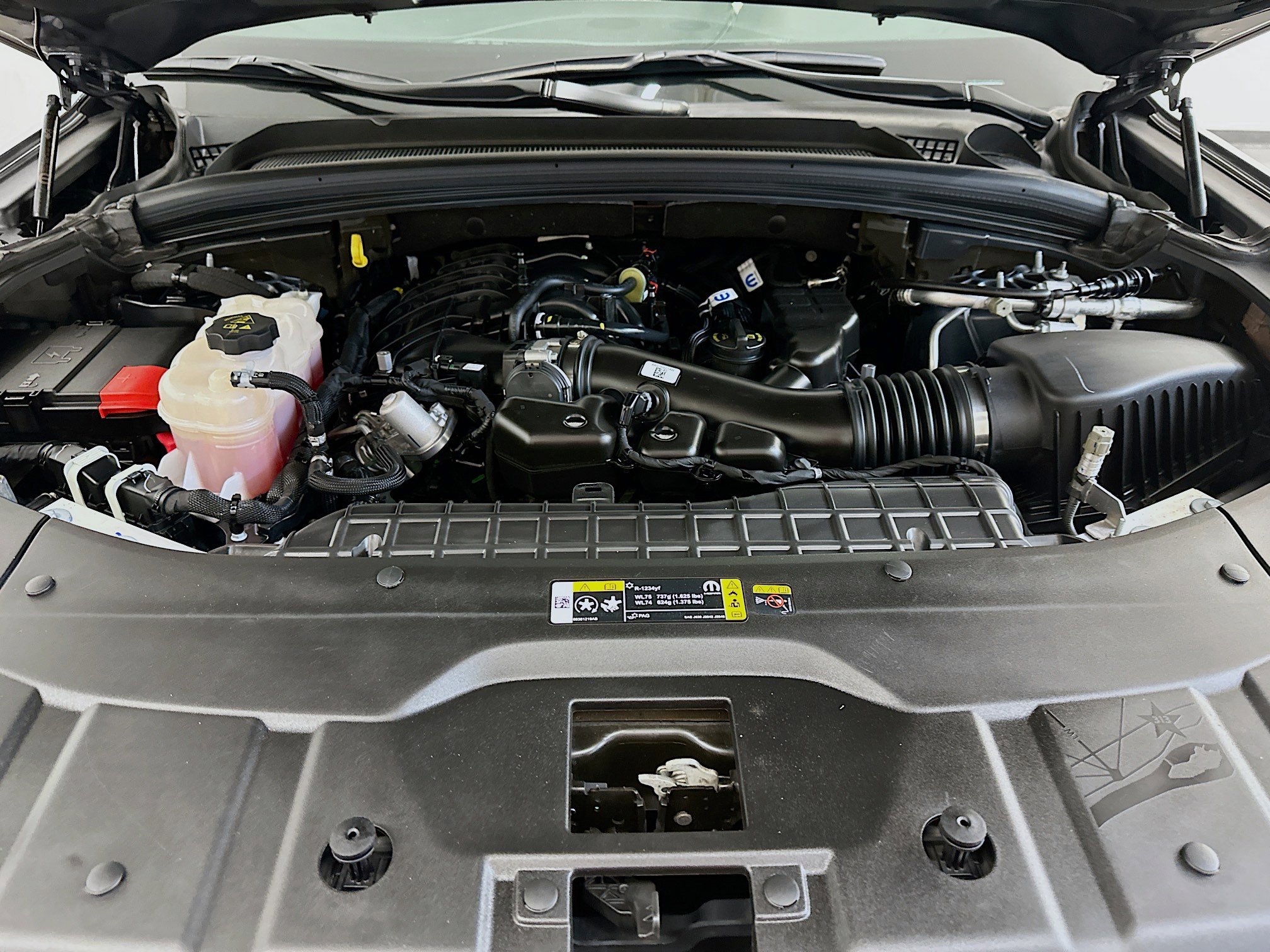 Used 2024 Jeep Grand Cherokee L Limited w/ Luxury Tech Group II image 37