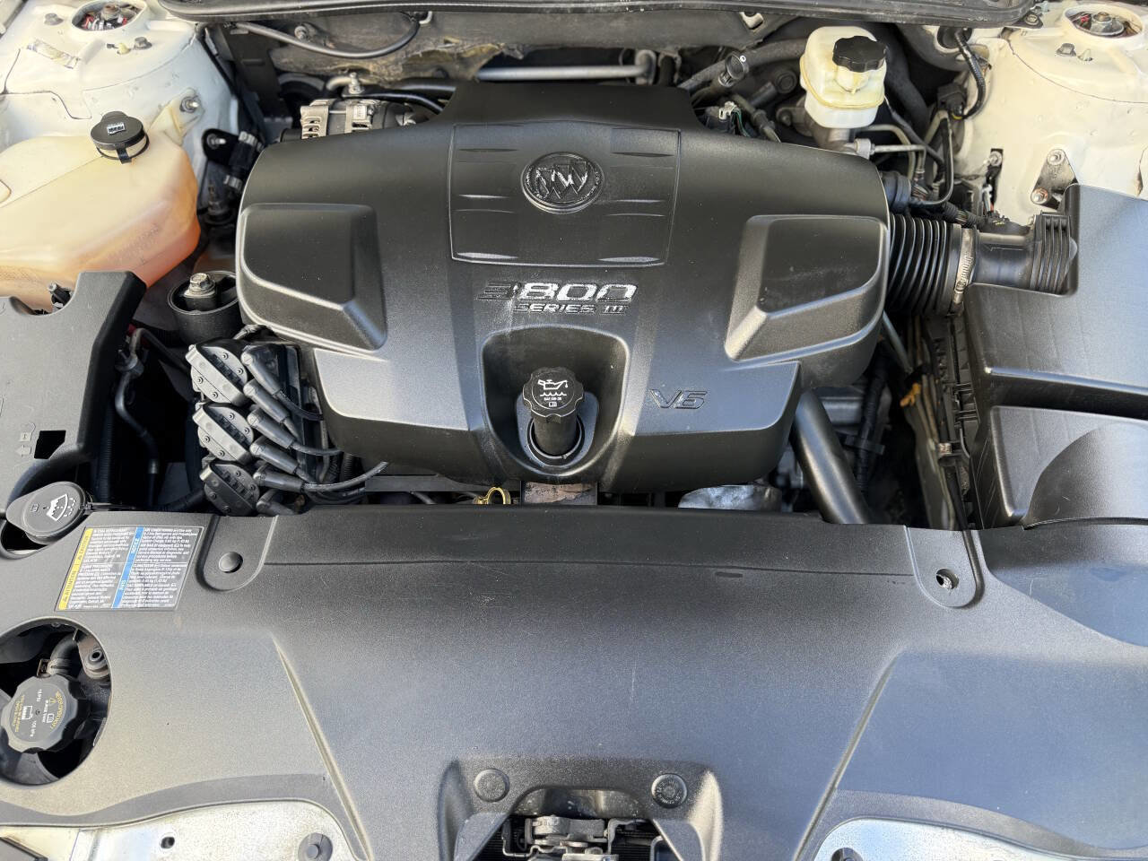 Used 2007 Buick Lucerne CXL w/ Luxury Package FWD image 21
