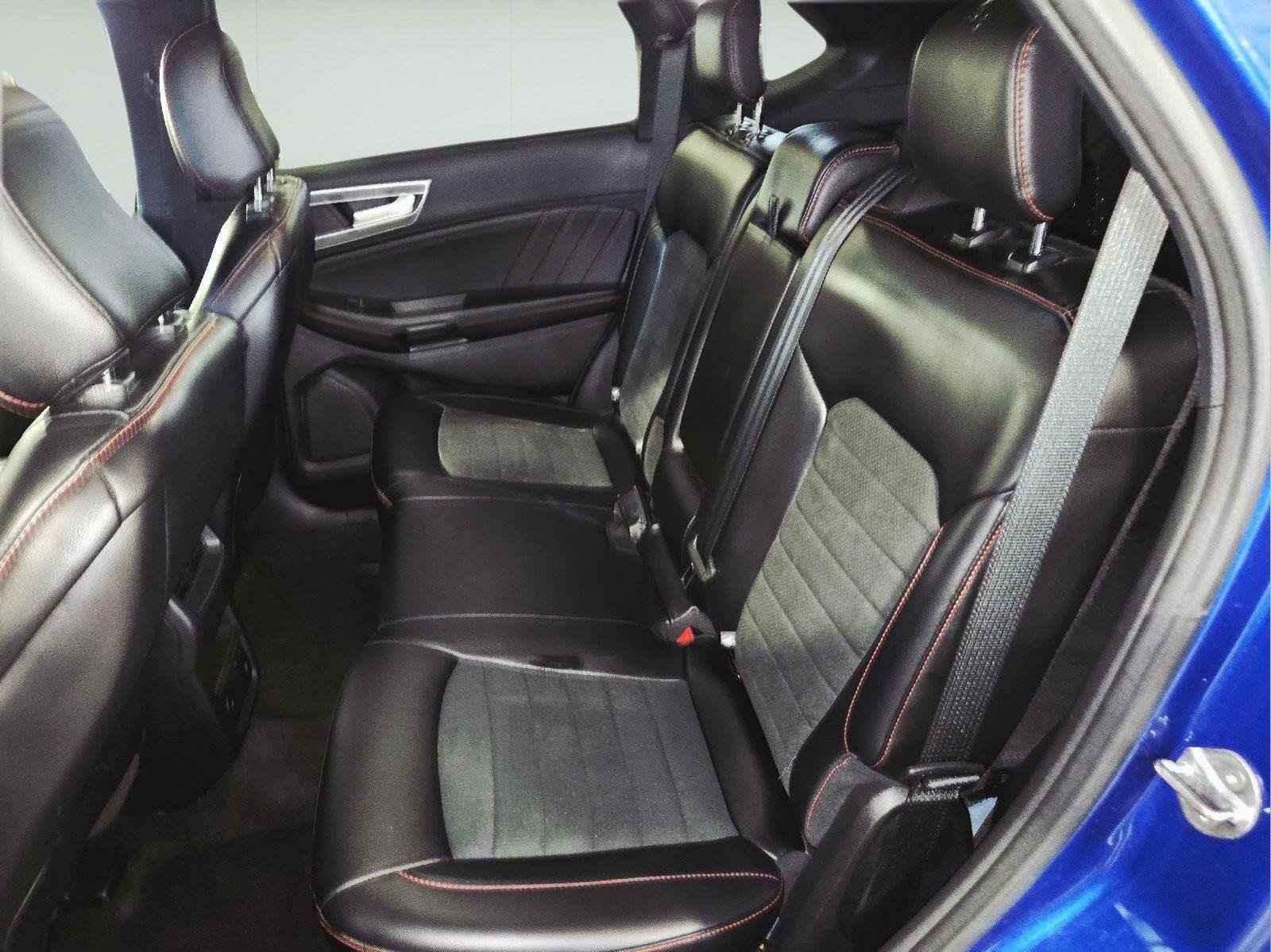 Certified 2024 Ford Edge ST-Line AWD/4WD image 33