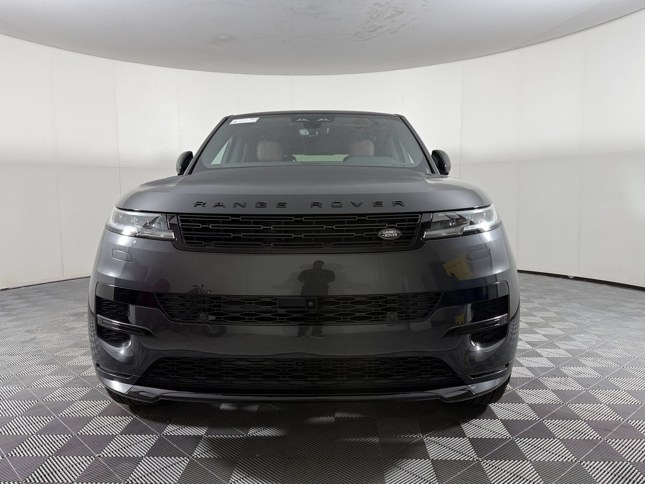 New 2026 Land Rover Range Rover Sport Dynamic SE AWD/4WD image 6