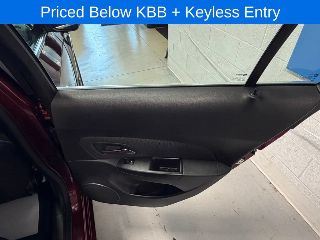 Used 2016 Chevrolet Cruze LT FWD image 15