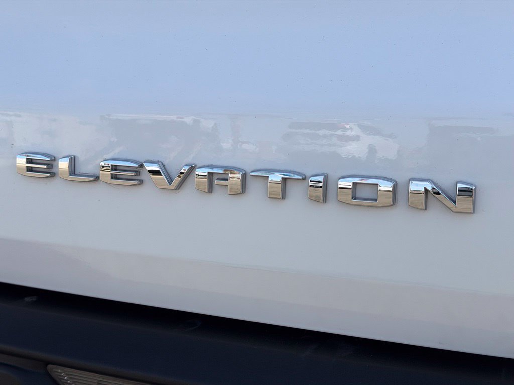 Used 2026 GMC Acadia Elevation w/ Elevation Premium Package FWD image 8