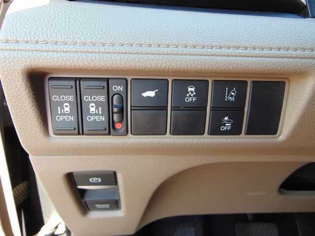 Used 2018 Honda Odyssey EX-L image 19