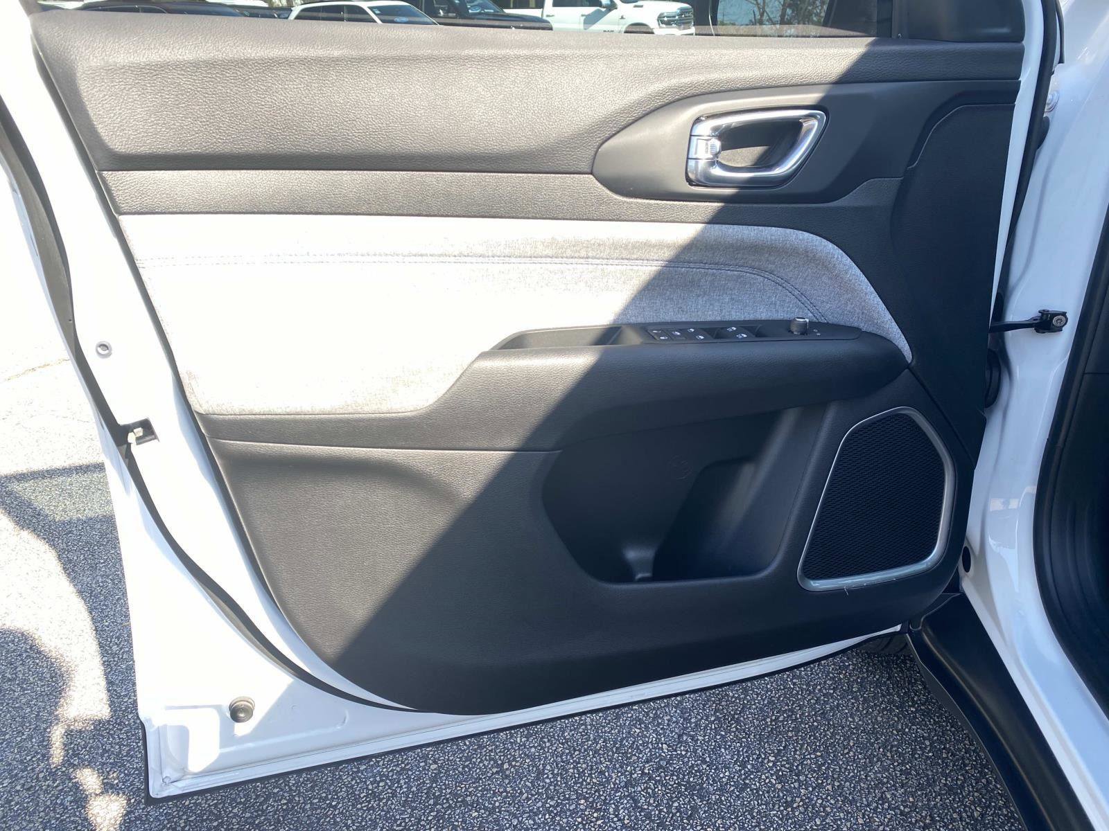 Certified 2022 Jeep Compass Latitude image 20