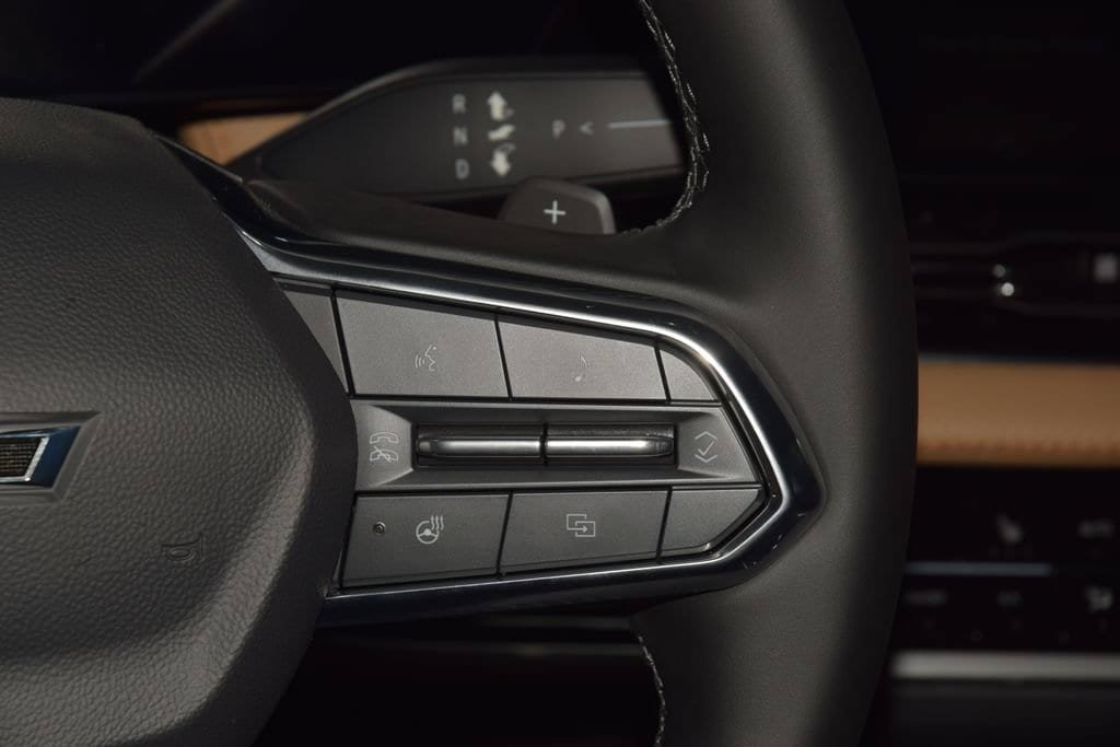 New 2027 Chevrolet Equinox ACTIV w/ Safety and Technology Package FWD image 40
