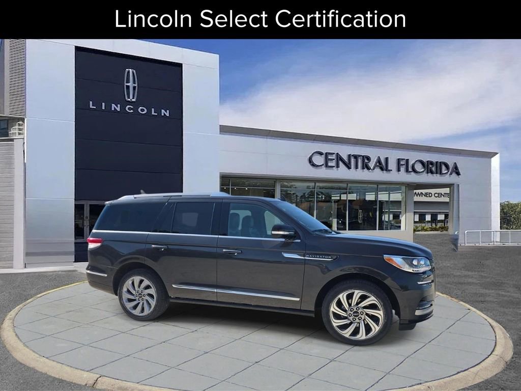 Certified 2023 Lincoln Navigator Reserve AWD/4WD image 1