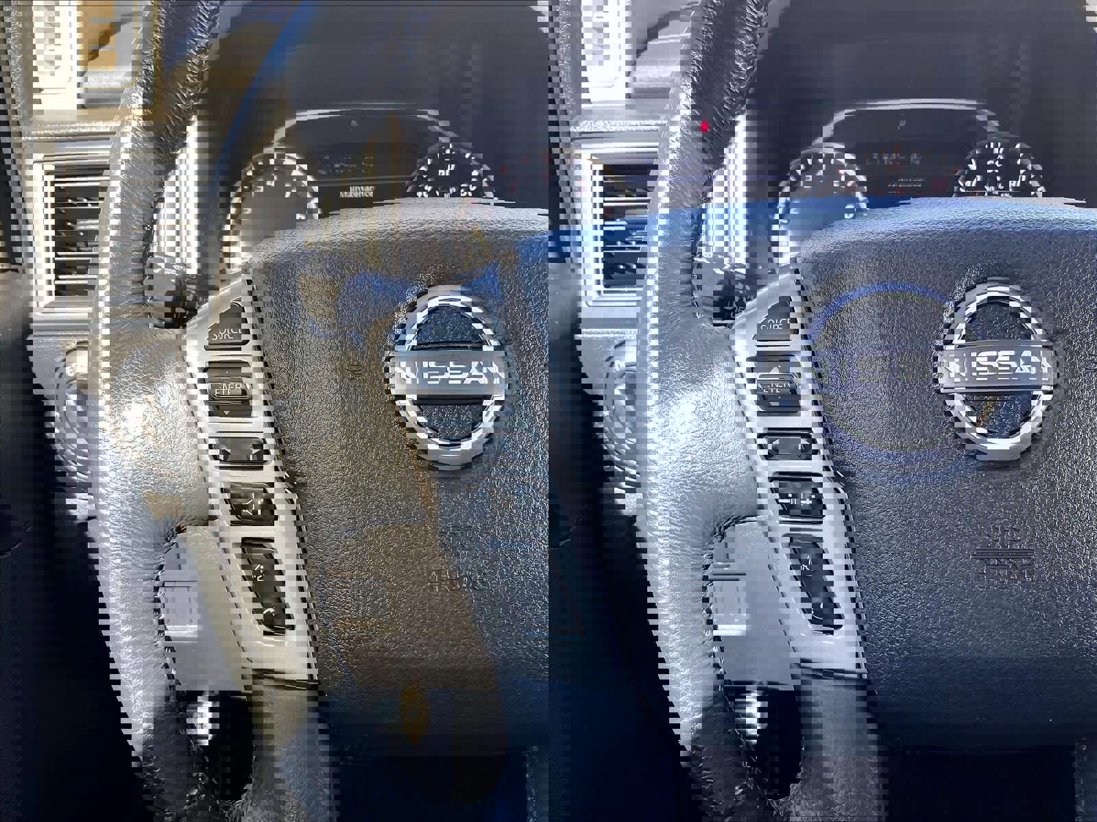 Certified 2023 Nissan Titan SV w/ SV Convenience Package image 20