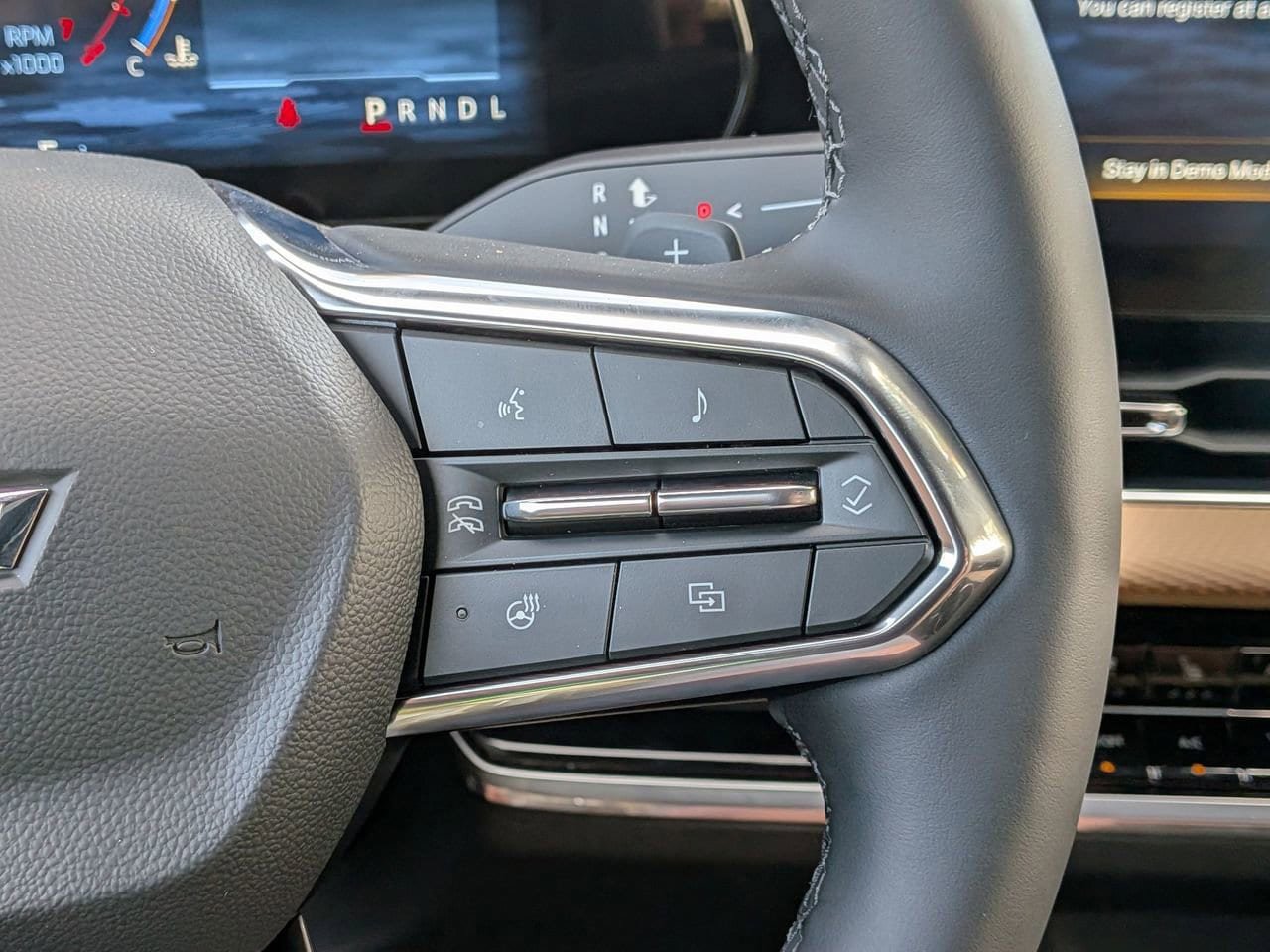 New 2026 Chevrolet Equinox ACTIV w/ Convenience Package III image 12
