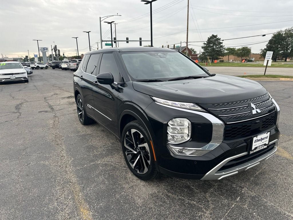 Used 2024 Mitsubishi Outlander AWD image 5