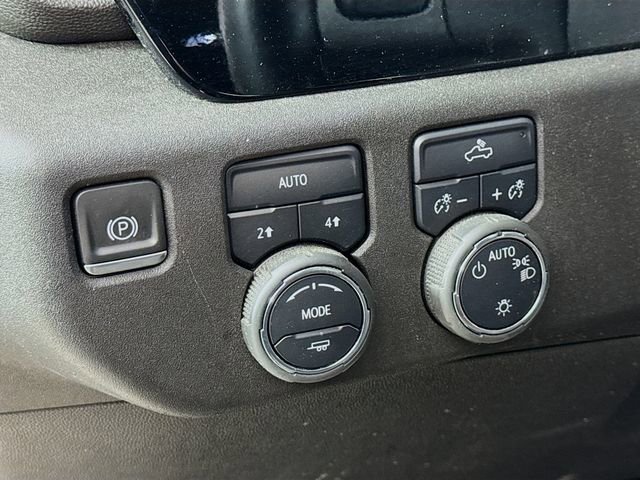 Used 2024 Chevrolet Silverado 1500 LT image 10