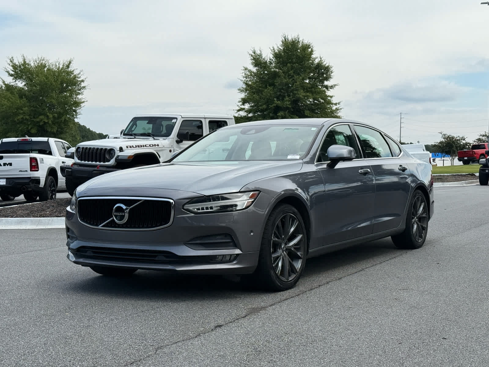 Used 2018 Volvo S90 T5 Momentum AWD/4WD video 1