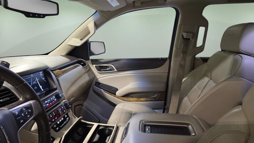 Used 2016 GMC Yukon Denali w/ Open Road Package image 13